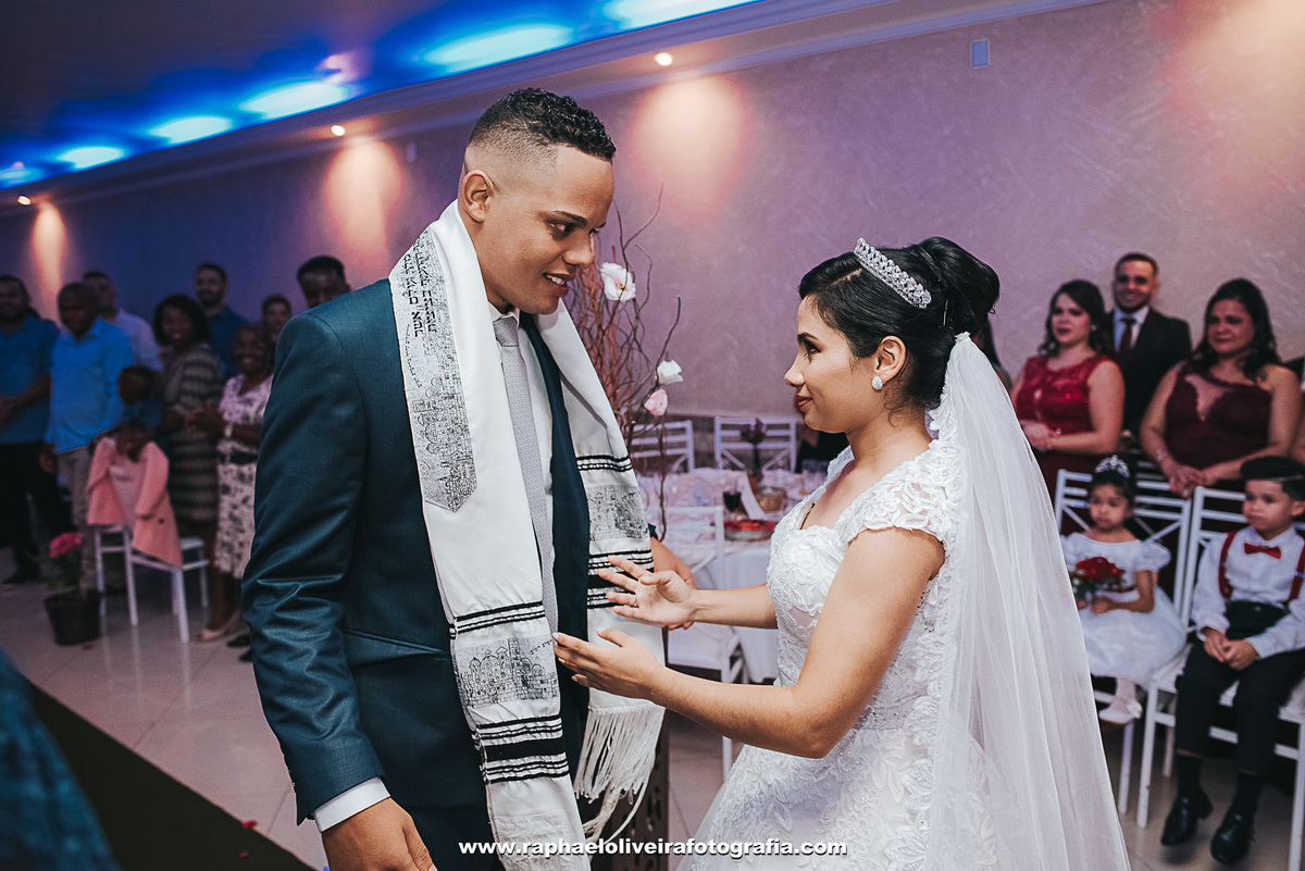 Casamento Jeane e Lucas, making of no salão Alessandra Siqueir em Itapevi - São Paulo - fotografado por raphael oliveira fotografia - fotografo de casamento e familia - fotografo de ensaios e gestante - raphael oliveira fotografia - raphael oliveira