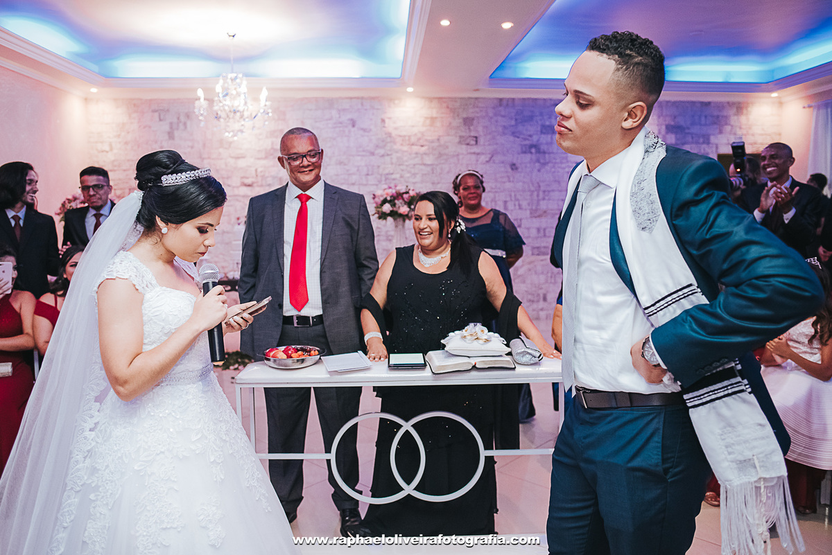 Casamento Jeane e Lucas, making of no salão Alessandra Siqueir em Itapevi - São Paulo - fotografado por raphael oliveira fotografia - fotografo de casamento e familia - fotografo de ensaios e gestante - raphael oliveira fotografia - raphael oliveira