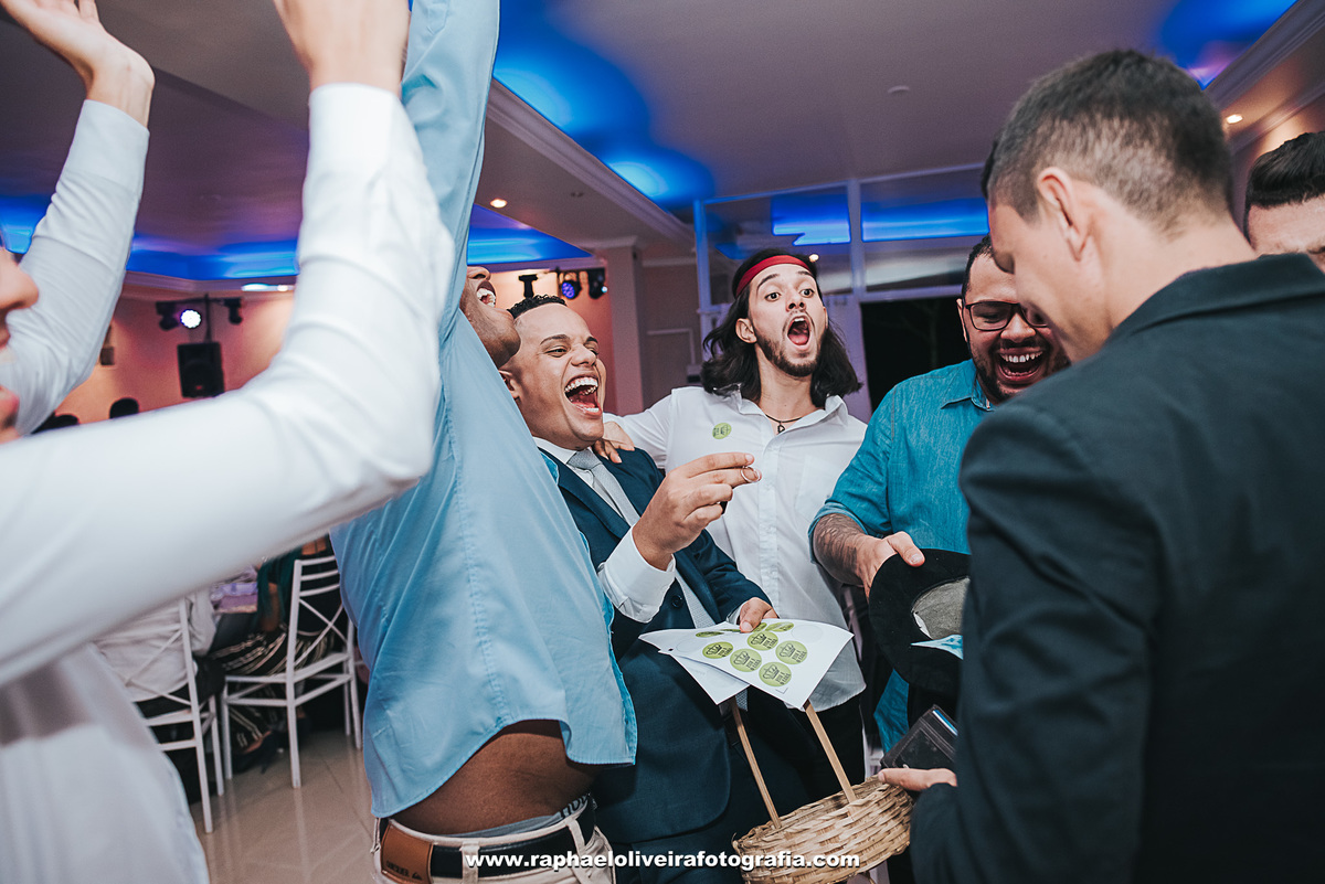 Casamento Jeane e Lucas, making of no salão Alessandra Siqueir em Itapevi - São Paulo - fotografado por raphael oliveira fotografia - fotografo de casamento e familia - fotografo de ensaios e gestante - raphael oliveira fotografia - raphael oliveira