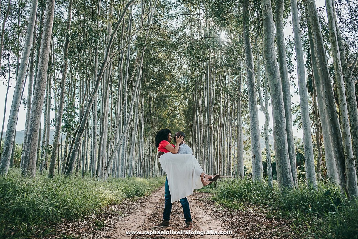 Ensaio pré casamento da Patricia com o Daniel realizado e brotas e registrado por raphael oliveira fotografia - fotografo de casamento e familia - fotografo de ensaio e gestante - lugares para ensaio pré casamento - raphael oliveira - ideias  pre casament