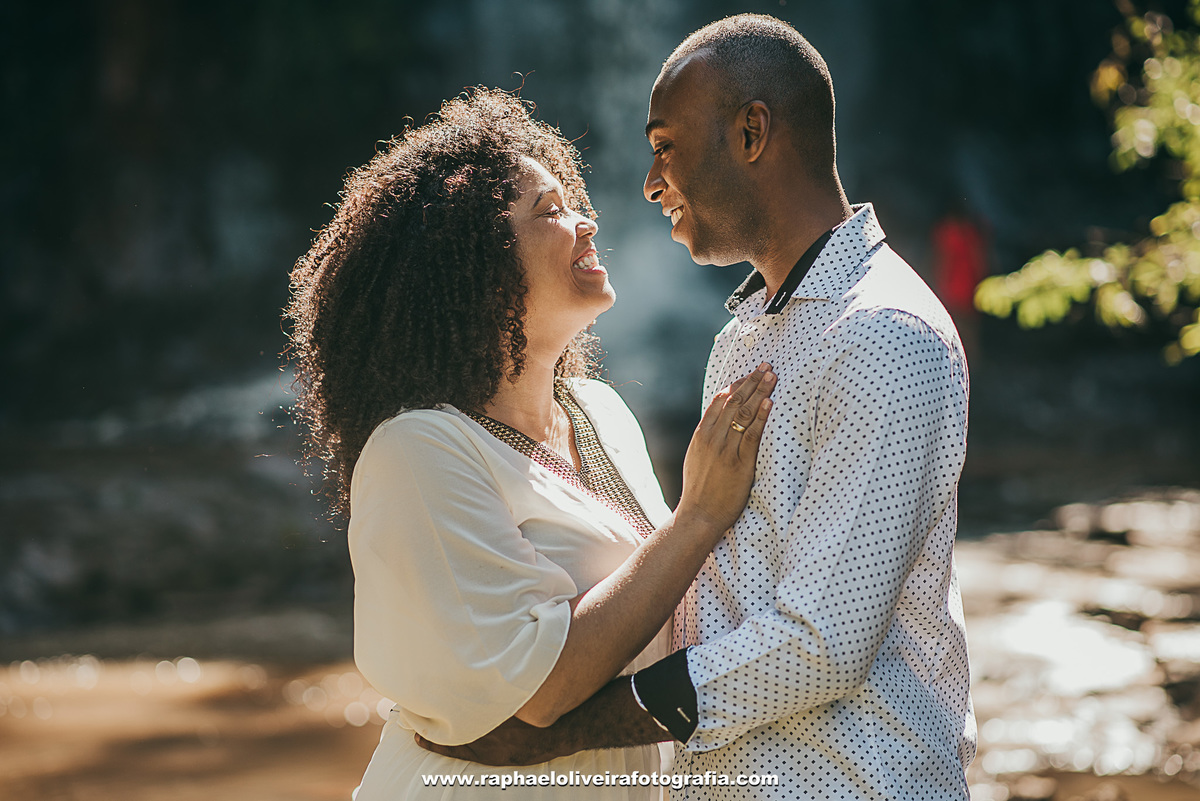 Ensaio pré casamento da Patricia com o Daniel realizado e brotas e registrado por raphael oliveira fotografia - fotografo de casamento e familia - fotografo de ensaio e gestante - lugares para ensaio pré casamento - raphael oliveira - ideias  pre casament