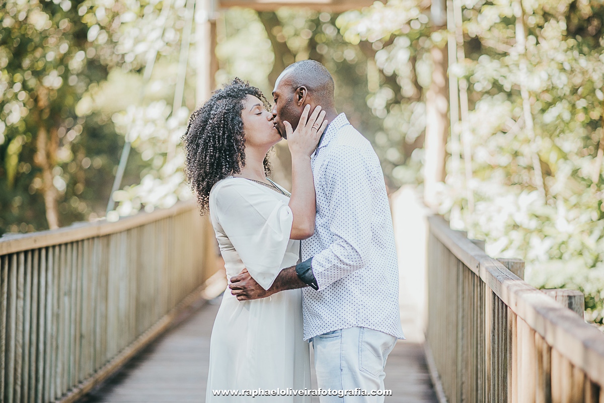 Ensaio pré casamento da Patricia com o Daniel realizado e brotas e registrado por raphael oliveira fotografia - fotografo de casamento e familia - fotografo de ensaio e gestante - lugares para ensaio pré casamento - raphael oliveira - ideias  pre casament