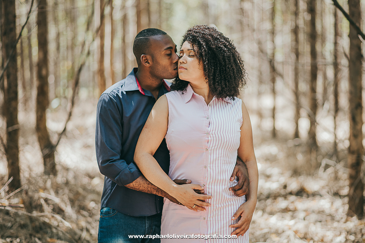 Ensaio pré casamento da Patricia com o Daniel realizado e brotas e registrado por raphael oliveira fotografia - fotografo de casamento e familia - fotografo de ensaio e gestante - lugares para ensaio pré casamento - raphael oliveira - ideias  pre casament