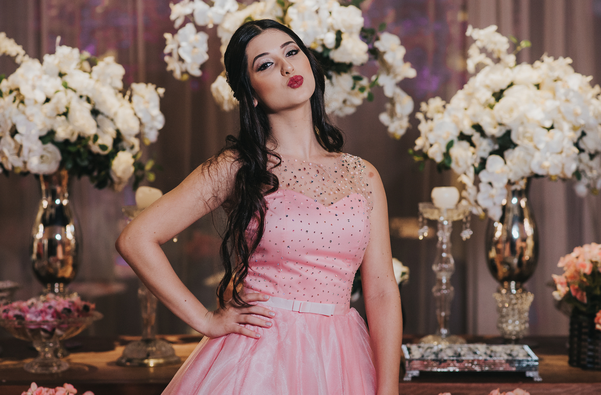 Festa de 15 anos, festa de debutante, aniversário de 15 anos, vestido de debutante, anel de debutante, dia de princesa, debutante, festa de aniversário, ensaio de debutante, fotografo de debutante, inspiração para festa de 15 ano, raphael oliveira.