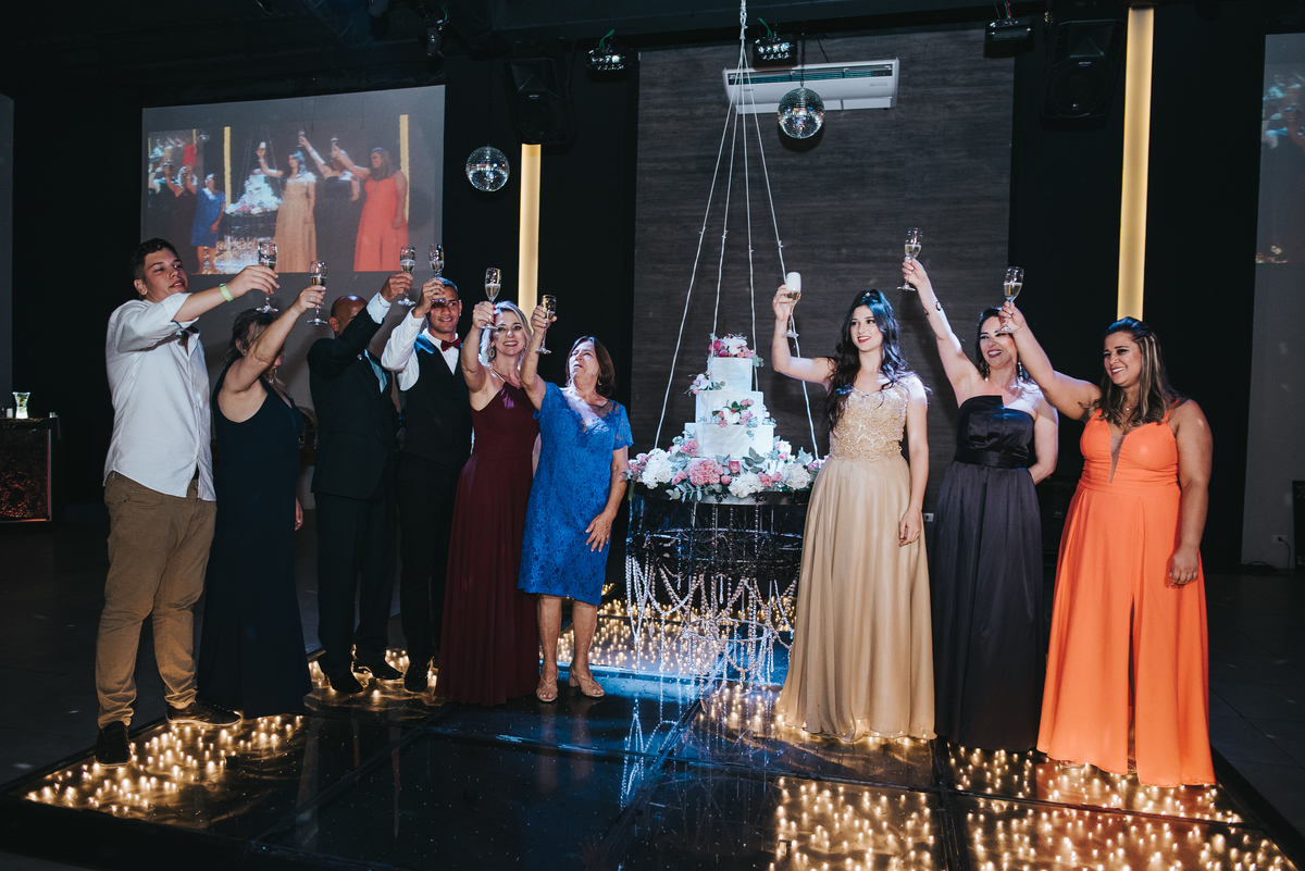 Festa de 15 anos, festa de debutante, aniversário de 15 anos, vestido de debutante, anel de debutante, dia de princesa, debutante, festa de aniversário, ensaio de debutante, fotografo de debutante, inspiração para festa de 15 ano, raphael oliveira.