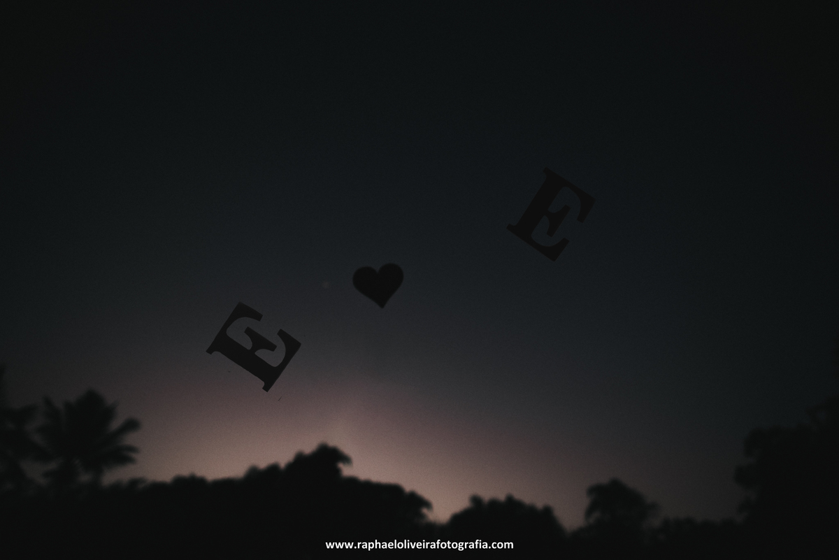 Ensaio pré-casamento - ensaio de casal na praia - ensaio de casal - inspiração para ensaio fotografico - casamento - fotos de ensaio - casamento no campo - raphael oliveira fotografia - fotografo de casamentos