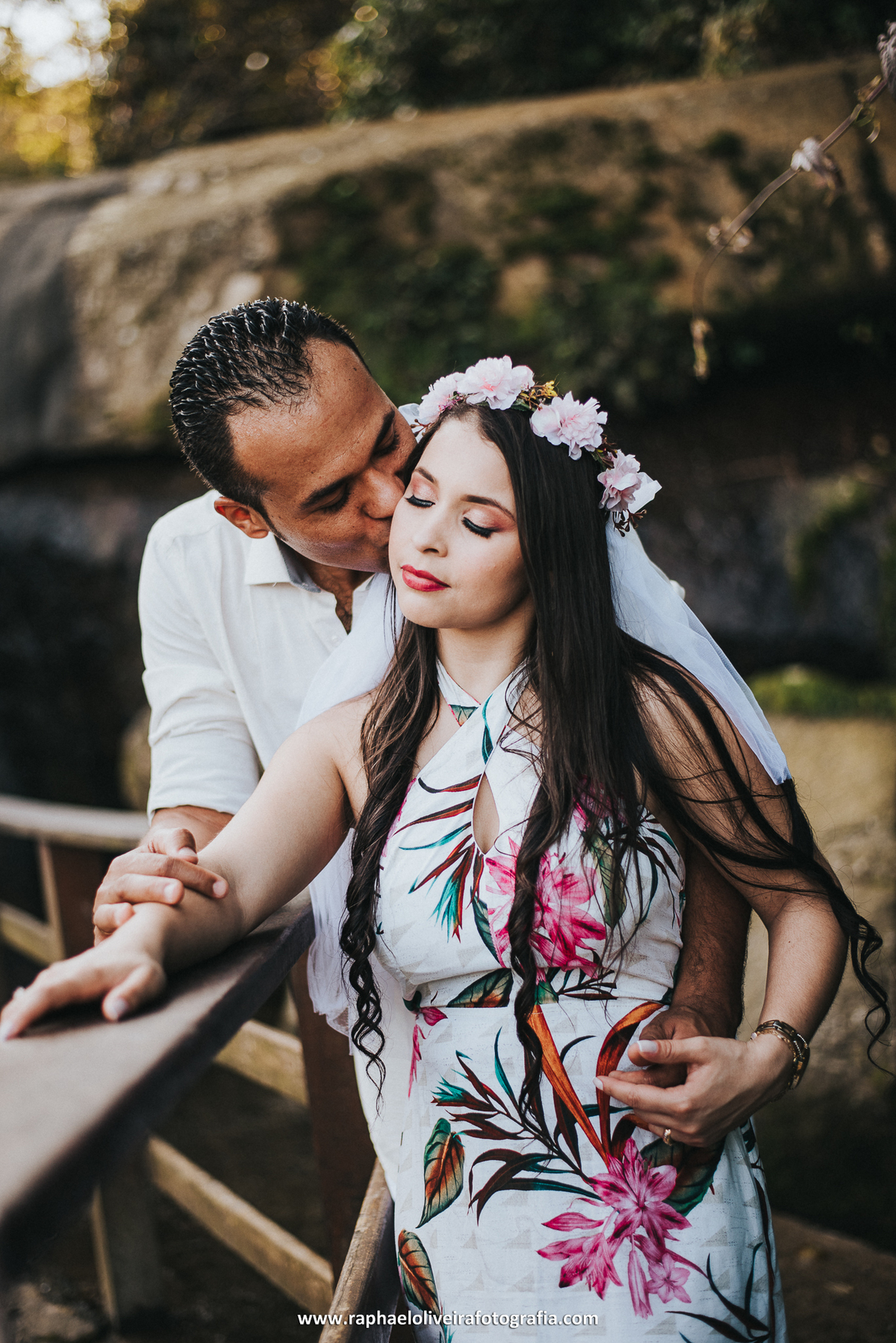 Ensaio pré-casamento - ensaio de casal na praia - ensaio de casal - inspiração para ensaio fotografico - casamento - fotos de ensaio - casamento no campo - raphael oliveira fotografia - fotografo de casamentos