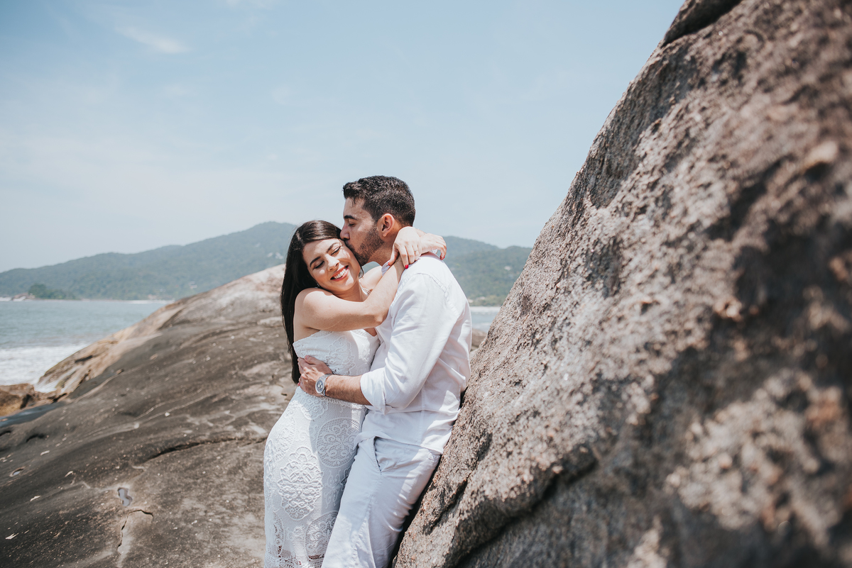 Ensaio de casal, ensaio pré casamento, ensaio de casal na praia, ensaio na praia, inspiração para ensaio pre casamento, praia, raphael oliveira fotografia, casamentos, inspiração de casamento, raphael oliveira, fotografo de casamento em são paulo.