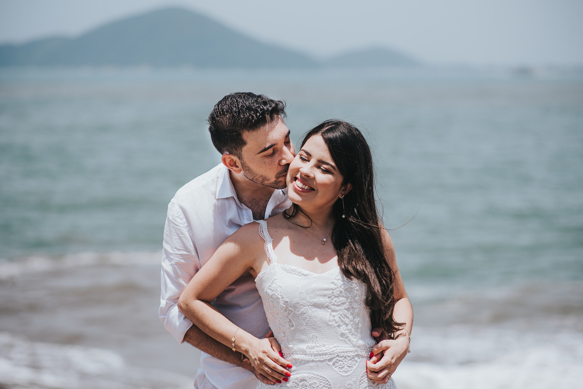 Ensaio de casal, ensaio pré casamento, ensaio de casal na praia, ensaio na praia, inspiração para ensaio pre casamento, praia, raphael oliveira fotografia, casamentos, inspiração de casamento, raphael oliveira, fotografo de casamento em são paulo.