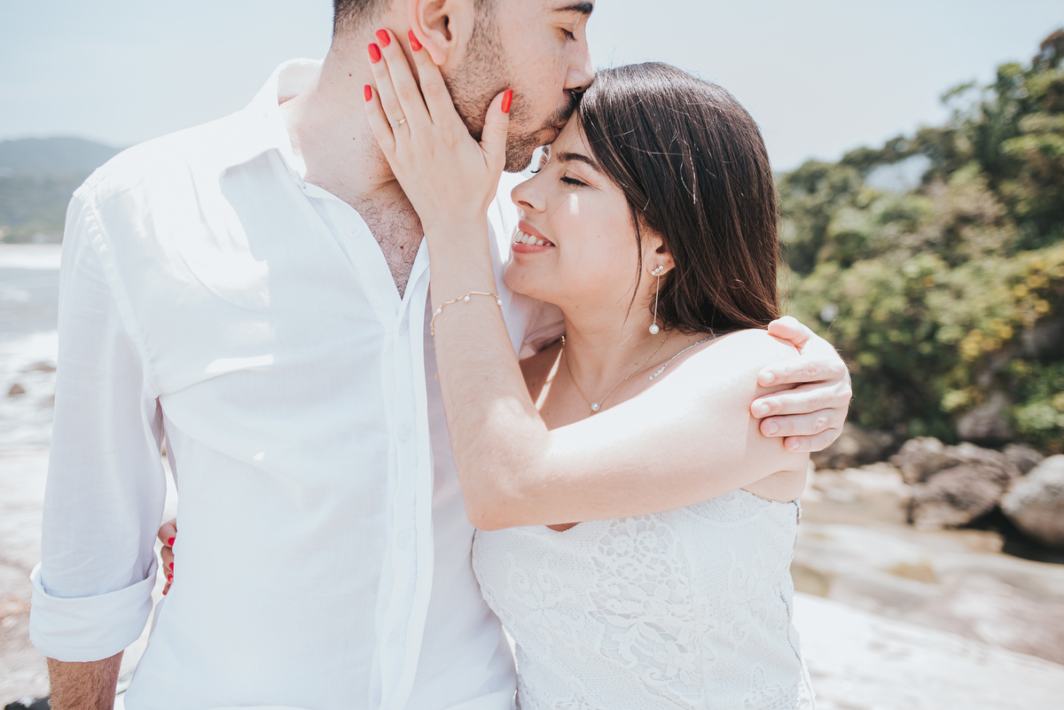 Ensaio de casal, ensaio pré casamento, ensaio de casal na praia, ensaio na praia, inspiração para ensaio pre casamento, praia, raphael oliveira fotografia, casamentos, inspiração de casamento, raphael oliveira, fotografo de casamento em são paulo.