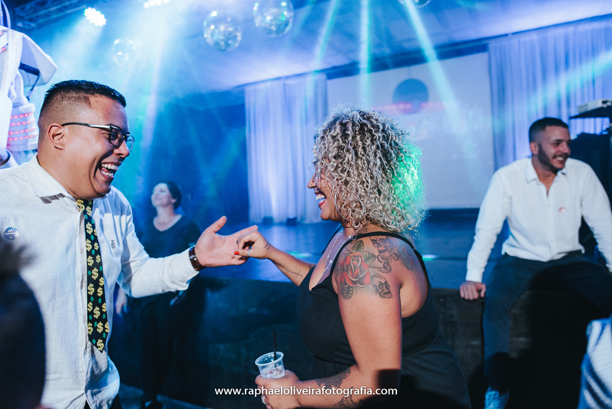 Casamento, sapato de noiva, maquiagem de noiva, vestido de noiva, veu de noiva, traje do noivo, noiva, fotografo de casamento, festa de casamento, decoração de casamento, inspiração para casamentos, raphael oliveira fotografia, fotografo de casamento.