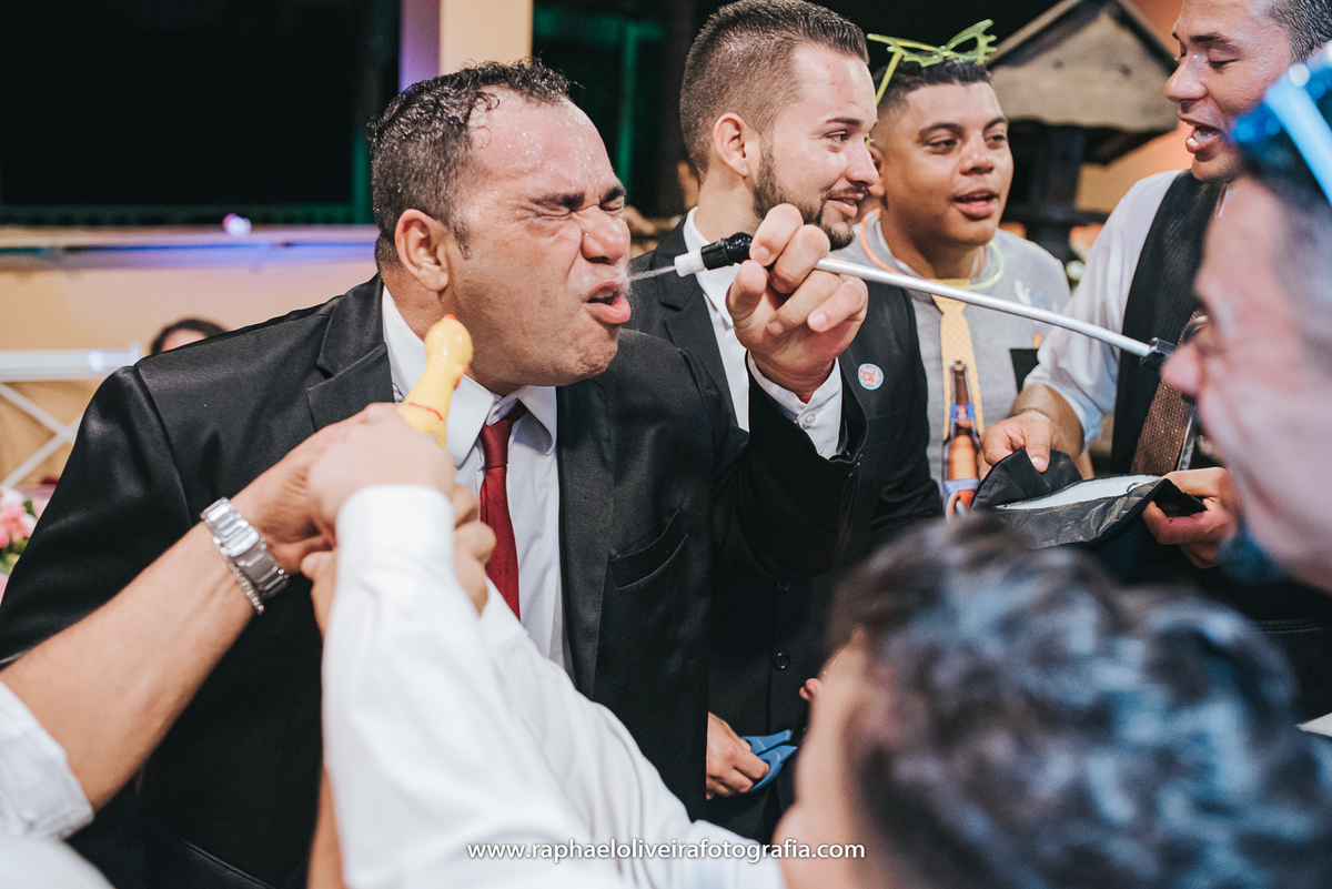 Casamento, sapato de noiva, maquiagem de noiva, vestido de noiva, veu de noiva, traje do noivo, noiva, fotografo de casamento, festa de casamento, decoração de casamento, inspiração para casamentos, raphael oliveira fotografia, fotografo de casamento.