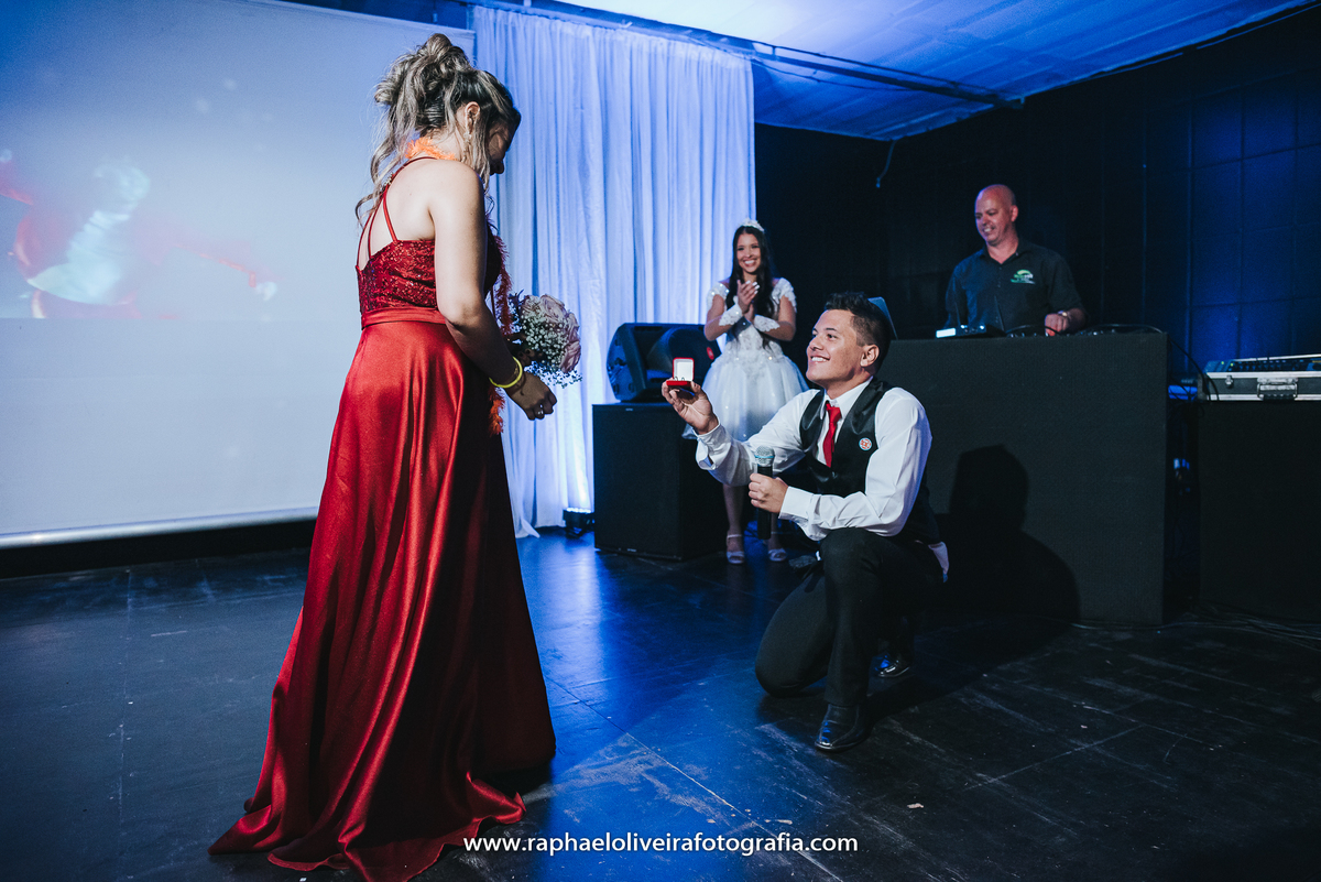 Casamento, sapato de noiva, maquiagem de noiva, vestido de noiva, veu de noiva, traje do noivo, noiva, fotografo de casamento, festa de casamento, decoração de casamento, inspiração para casamentos, raphael oliveira fotografia, fotografo de casamento.