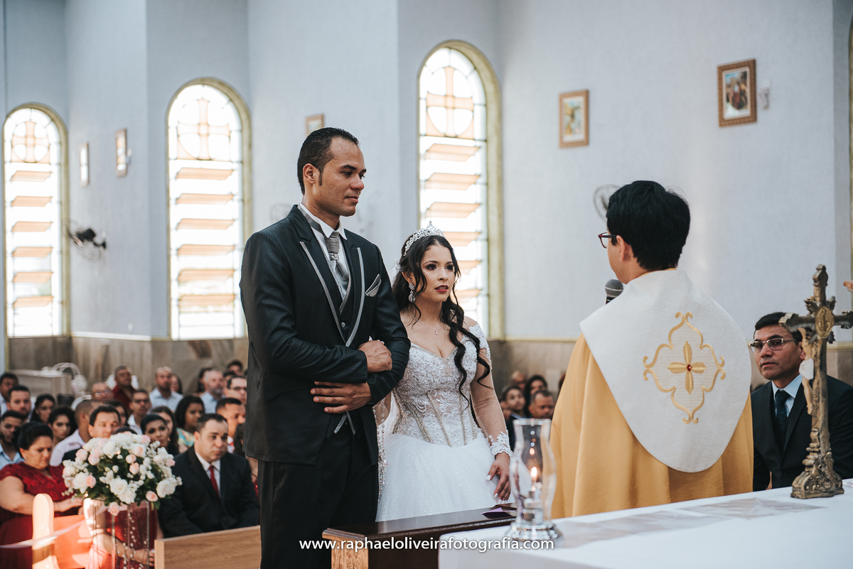 Casamento, sapato de noiva, maquiagem de noiva, vestido de noiva, veu de noiva, traje do noivo, noiva, fotografo de casamento, festa de casamento, decoração de casamento, inspiração para casamentos, raphael oliveira fotografia, fotografo de casamento.