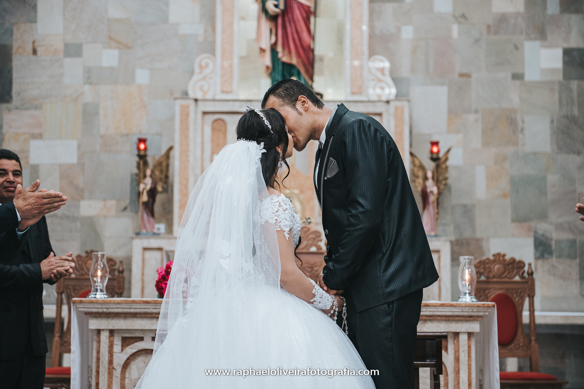 Casamento, sapato de noiva, maquiagem de noiva, vestido de noiva, veu de noiva, traje do noivo, noiva, fotografo de casamento, festa de casamento, decoração de casamento, inspiração para casamentos, raphael oliveira fotografia, fotografo de casamento.