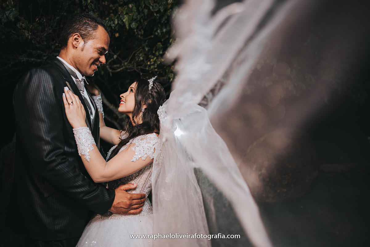 Casamento, sapato de noiva, maquiagem de noiva, vestido de noiva, veu de noiva, traje do noivo, noiva, fotografo de casamento, festa de casamento, decoração de casamento, inspiração para casamentos, raphael oliveira fotografia, fotografo de casamento.