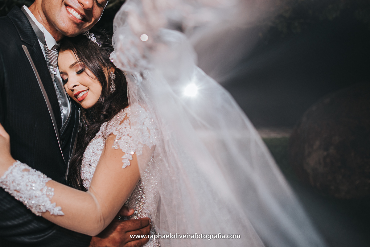 Casamento, sapato de noiva, maquiagem de noiva, vestido de noiva, veu de noiva, traje do noivo, noiva, fotografo de casamento, festa de casamento, decoração de casamento, inspiração para casamentos, raphael oliveira fotografia, fotografo de casamento.