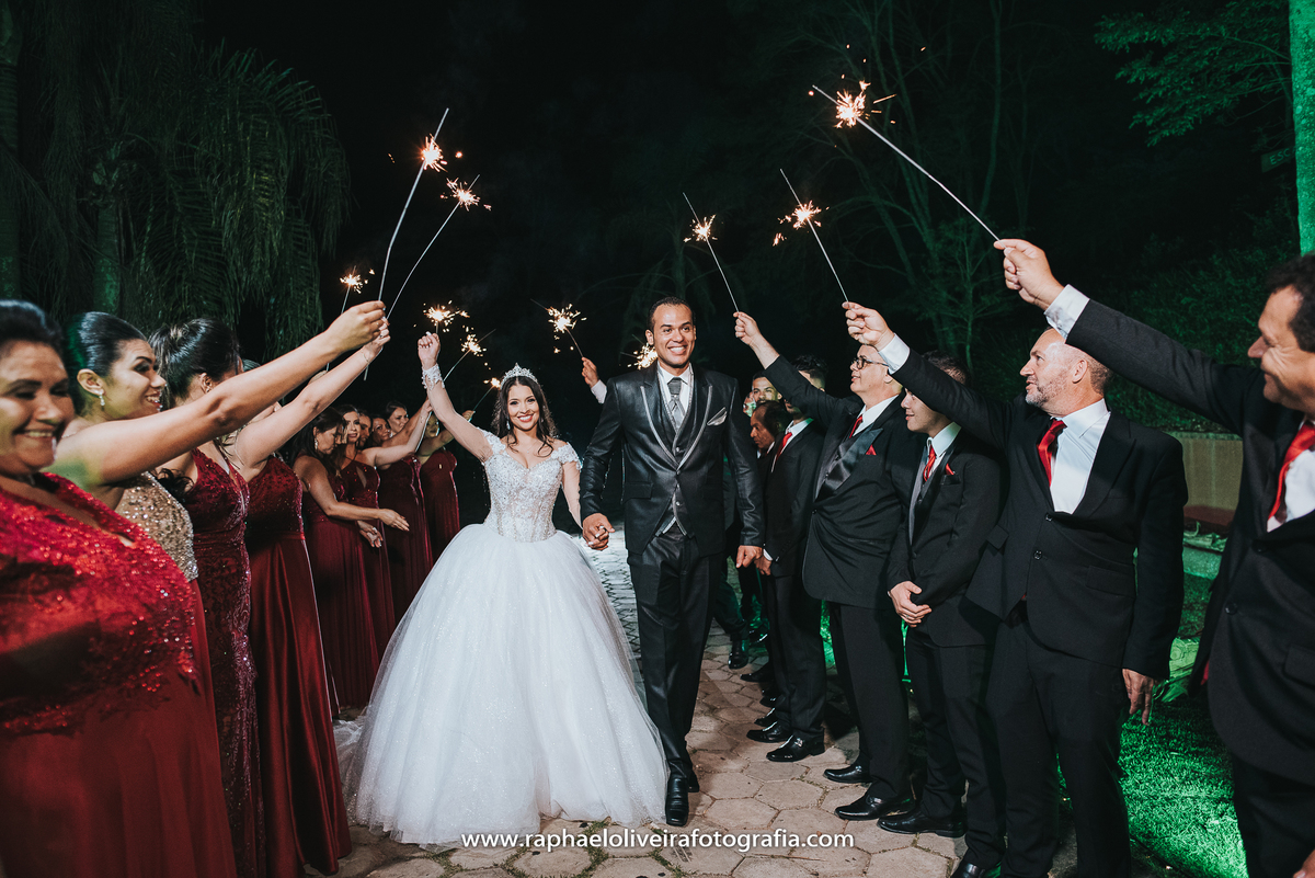 Casamento, sapato de noiva, maquiagem de noiva, vestido de noiva, veu de noiva, traje do noivo, noiva, fotografo de casamento, festa de casamento, decoração de casamento, inspiração para casamentos, raphael oliveira fotografia, fotografo de casamento.