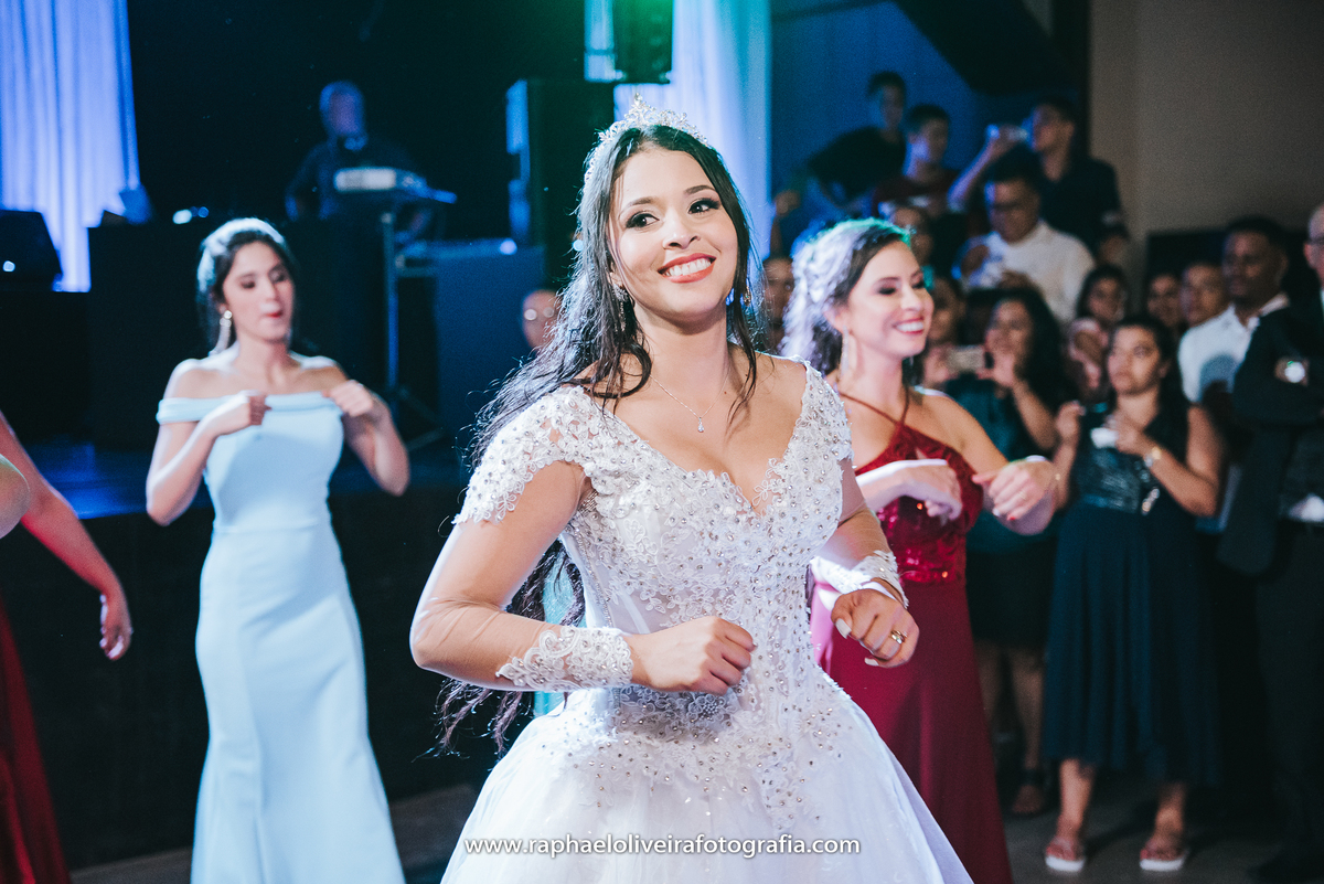 Casamento, sapato de noiva, maquiagem de noiva, vestido de noiva, veu de noiva, traje do noivo, noiva, fotografo de casamento, festa de casamento, decoração de casamento, inspiração para casamentos, raphael oliveira fotografia, fotografo de casamento.