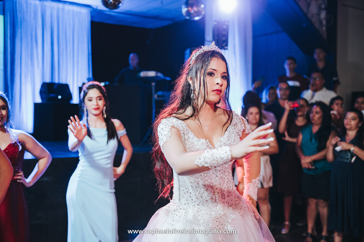 Casamento, sapato de noiva, maquiagem de noiva, vestido de noiva, veu de noiva, traje do noivo, noiva, fotografo de casamento, festa de casamento, decoração de casamento, inspiração para casamentos, raphael oliveira fotografia, fotografo de casamento.