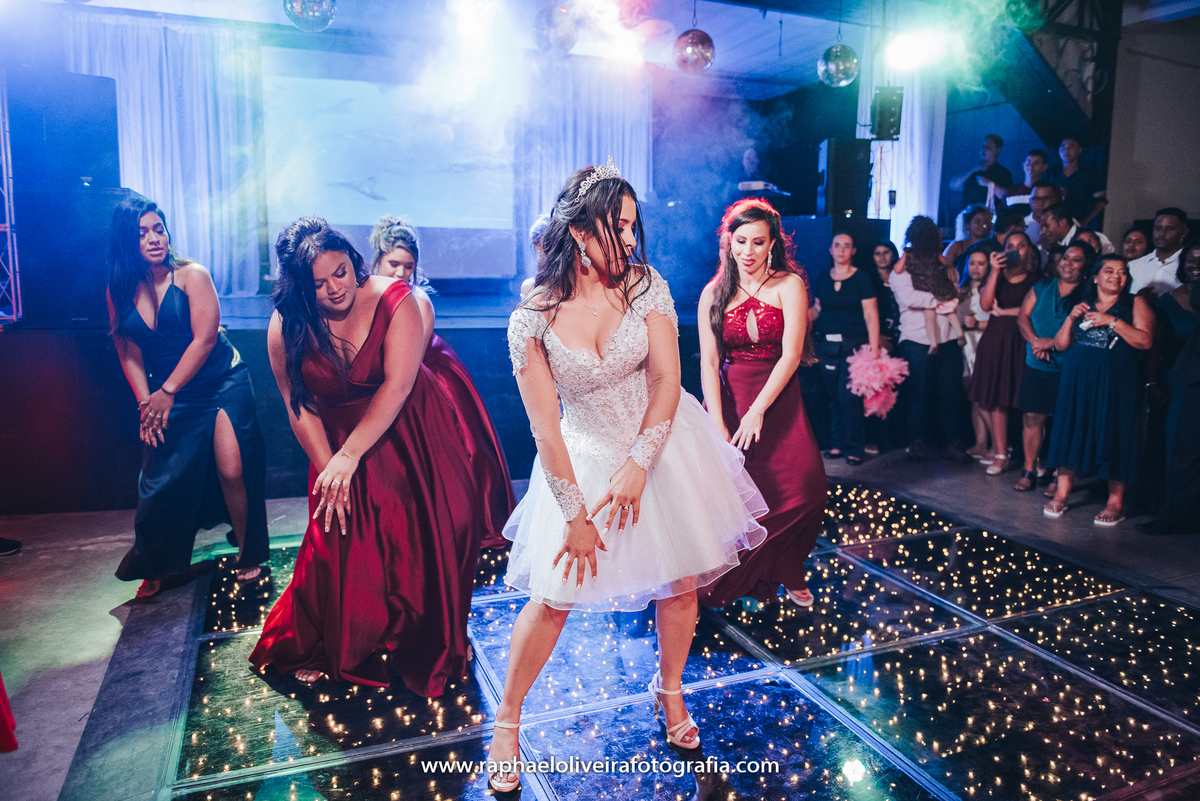 Casamento, sapato de noiva, maquiagem de noiva, vestido de noiva, veu de noiva, traje do noivo, noiva, fotografo de casamento, festa de casamento, decoração de casamento, inspiração para casamentos, raphael oliveira fotografia, fotografo de casamento.