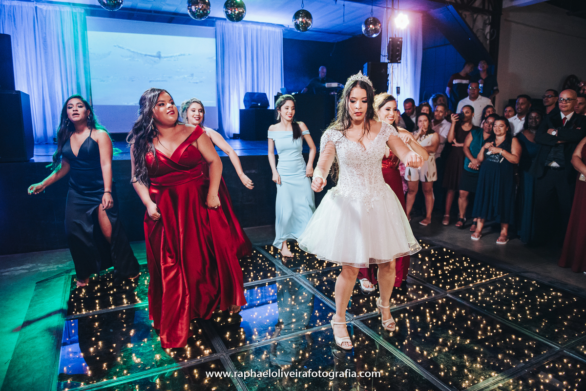 Casamento, sapato de noiva, maquiagem de noiva, vestido de noiva, veu de noiva, traje do noivo, noiva, fotografo de casamento, festa de casamento, decoração de casamento, inspiração para casamentos, raphael oliveira fotografia, fotografo de casamento.
