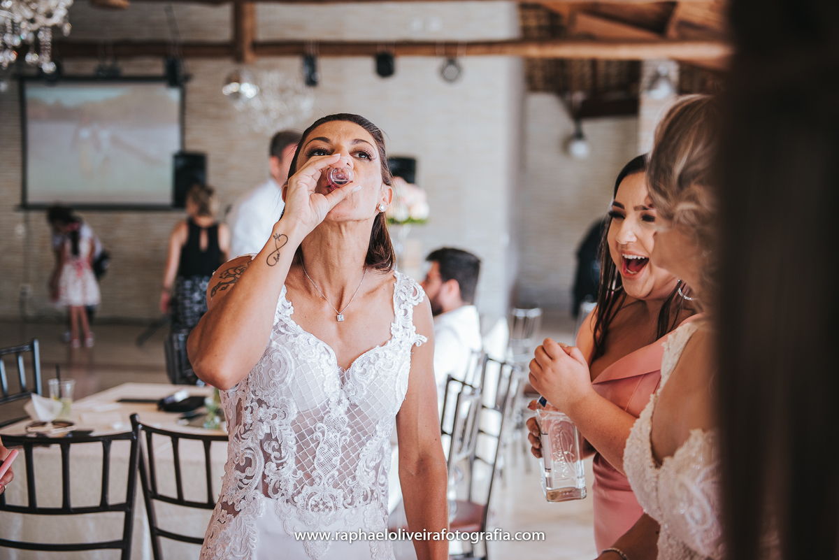 Casamento Sandra e Paty, casamento homoafetivo, casamento gay, casamento lgbt, wedding gay, meninas, casamento de meninas, vestido de noiva, decoração de casamento, ensaio de casal na praia, wedding, raphael oliveira fotografia, raphael oliveira.