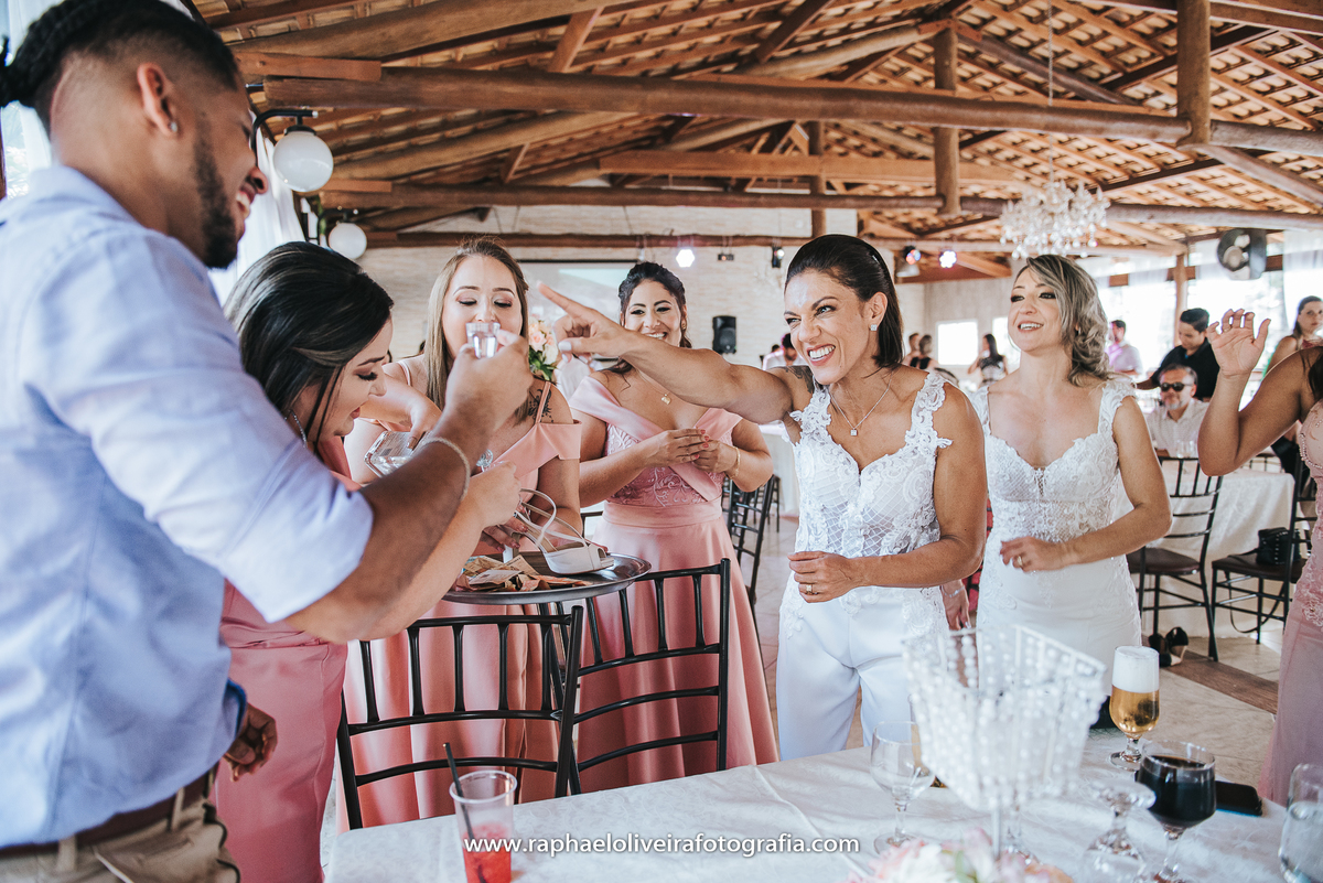 Casamento Sandra e Paty, casamento homoafetivo, casamento gay, casamento lgbt, wedding gay, meninas, casamento de meninas, vestido de noiva, decoração de casamento, ensaio de casal na praia, wedding, raphael oliveira fotografia, raphael oliveira.