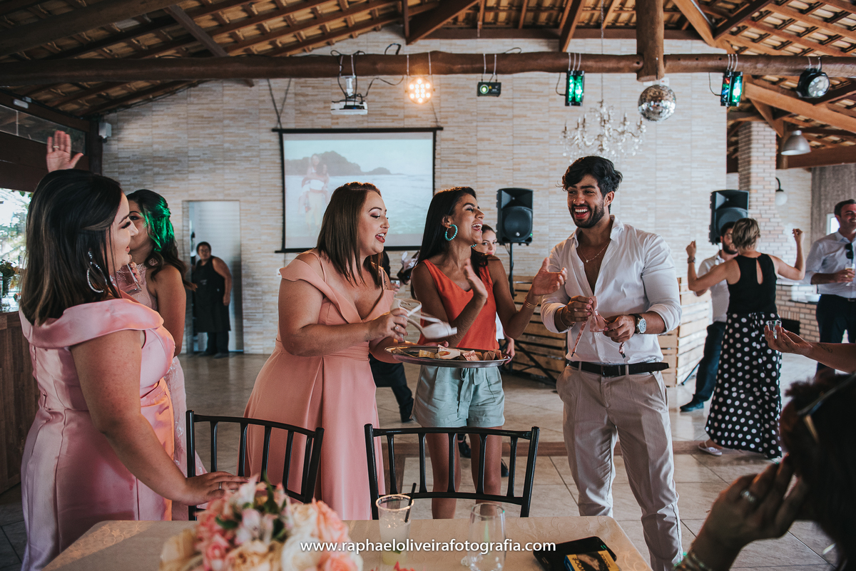 Casamento Sandra e Paty, casamento homoafetivo, casamento gay, casamento lgbt, wedding gay, meninas, casamento de meninas, vestido de noiva, decoração de casamento, ensaio de casal na praia, wedding, raphael oliveira fotografia, raphael oliveira.