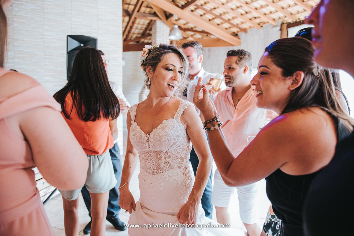 Casamento Sandra e Paty, casamento homoafetivo, casamento gay, casamento lgbt, wedding gay, meninas, casamento de meninas, vestido de noiva, decoração de casamento, ensaio de casal na praia, wedding, raphael oliveira fotografia, raphael oliveira.