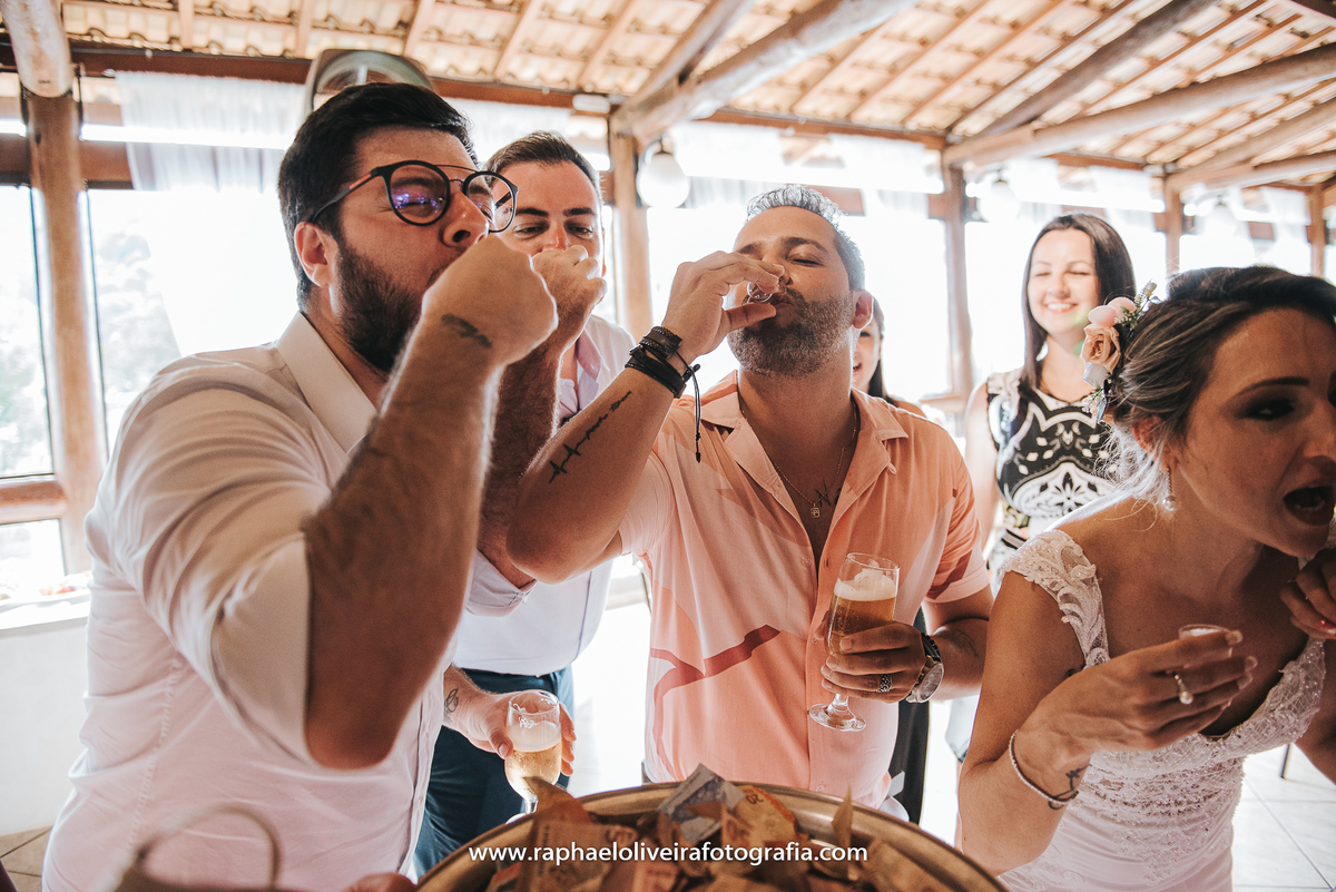 Casamento Sandra e Paty, casamento homoafetivo, casamento gay, casamento lgbt, wedding gay, meninas, casamento de meninas, vestido de noiva, decoração de casamento, ensaio de casal na praia, wedding, raphael oliveira fotografia, raphael oliveira.