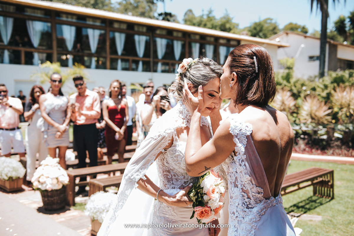 Casamento Sandra e Paty, casamento homoafetivo, casamento gay, casamento lgbt, wedding gay, meninas, casamento de meninas, vestido de noiva, decoração de casamento, ensaio de casal na praia, wedding, raphael oliveira fotografia, raphael oliveira.