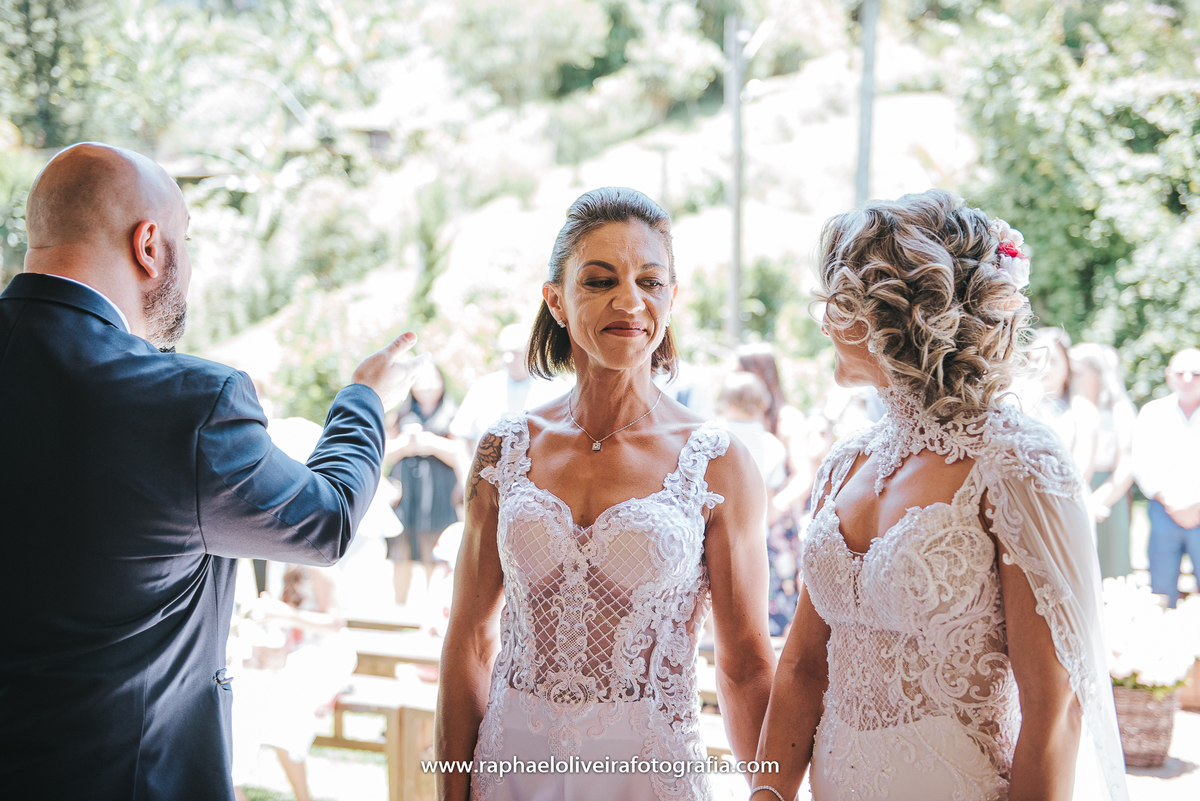 Casamento Sandra e Paty, casamento homoafetivo, casamento gay, casamento lgbt, wedding gay, meninas, casamento de meninas, vestido de noiva, decoração de casamento, ensaio de casal na praia, wedding, raphael oliveira fotografia, raphael oliveira.