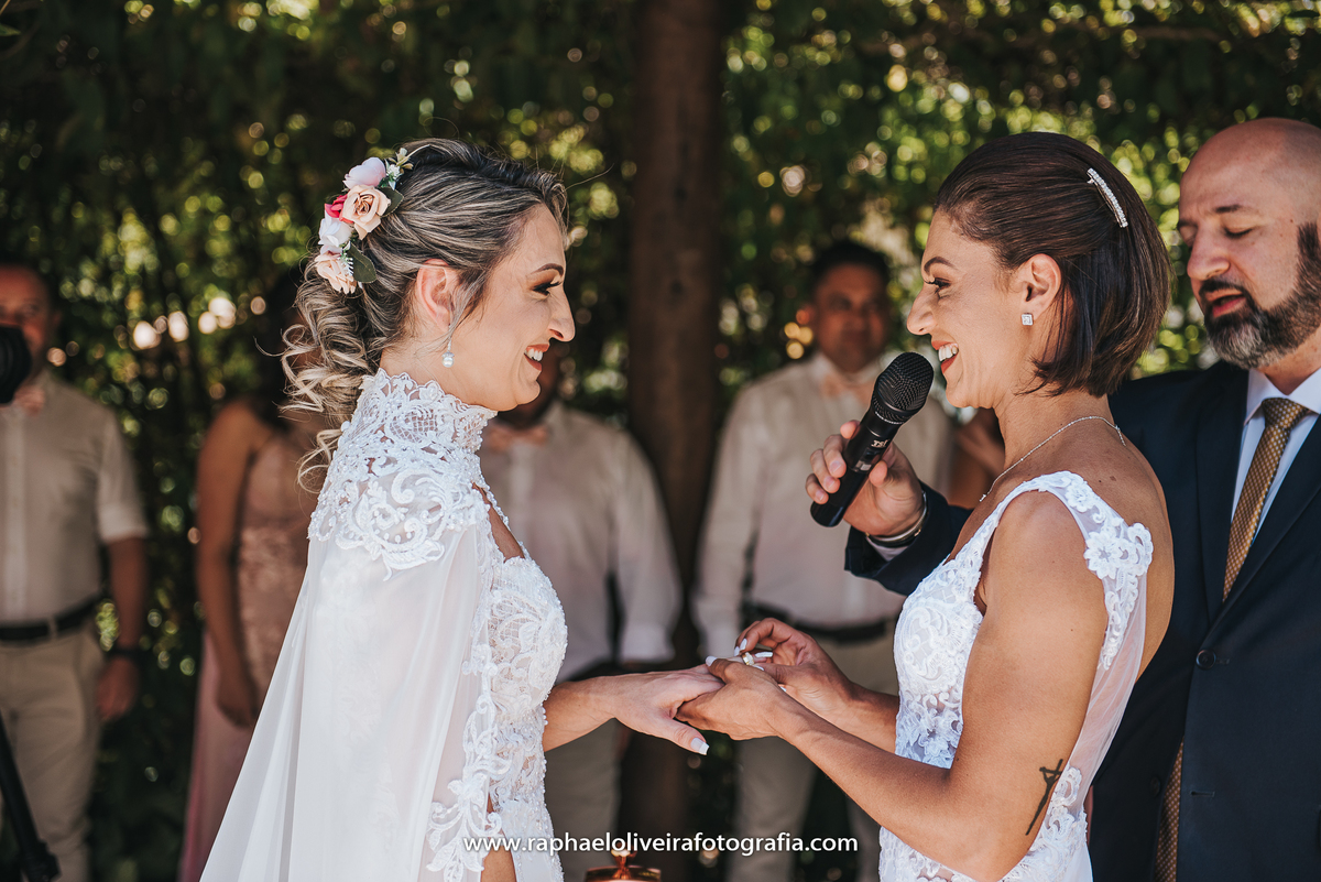 Casamento Sandra e Paty, casamento homoafetivo, casamento gay, casamento lgbt, wedding gay, meninas, casamento de meninas, vestido de noiva, decoração de casamento, ensaio de casal na praia, wedding, raphael oliveira fotografia, raphael oliveira.