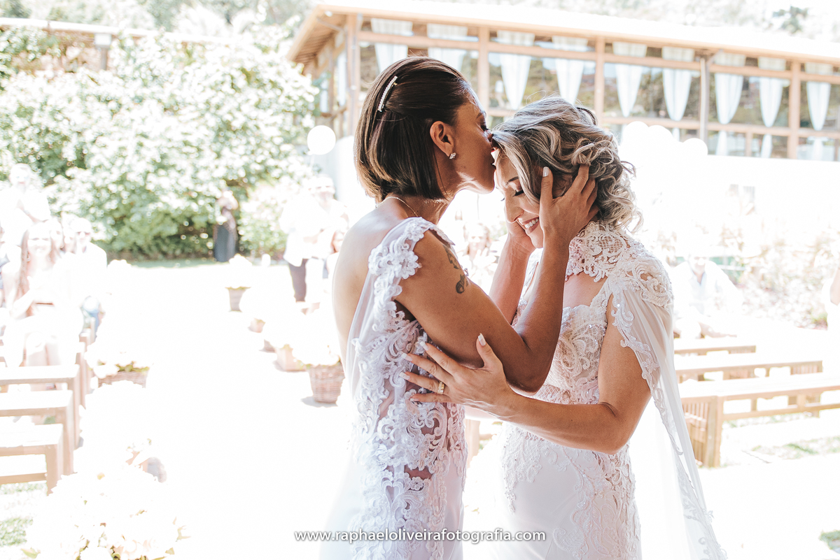 Casamento Sandra e Paty, casamento homoafetivo, casamento gay, casamento lgbt, wedding gay, meninas, casamento de meninas, vestido de noiva, decoração de casamento, ensaio de casal na praia, wedding, raphael oliveira fotografia, raphael oliveira.