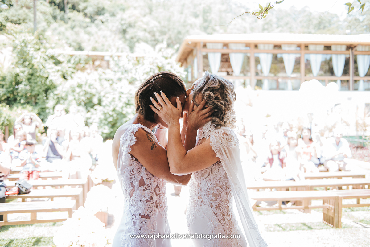Casamento Sandra e Paty, casamento homoafetivo, casamento gay, casamento lgbt, wedding gay, meninas, casamento de meninas, vestido de noiva, decoração de casamento, ensaio de casal na praia, wedding, raphael oliveira fotografia, raphael oliveira.