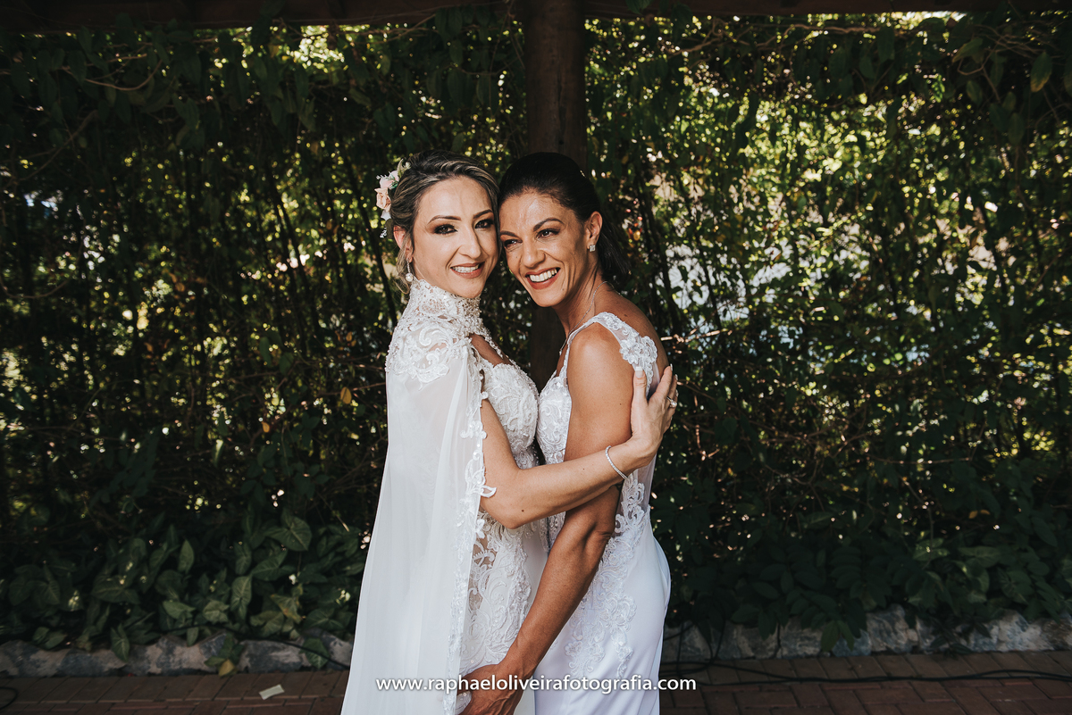 Casamento Sandra e Paty, casamento homoafetivo, casamento gay, casamento lgbt, wedding gay, meninas, casamento de meninas, vestido de noiva, decoração de casamento, ensaio de casal na praia, wedding, raphael oliveira fotografia, raphael oliveira.