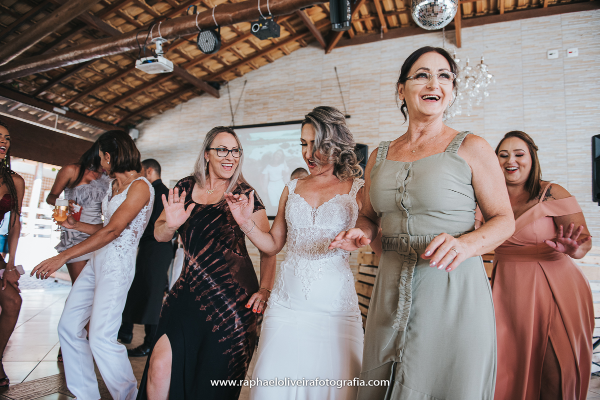 Casamento Sandra e Paty, casamento homoafetivo, casamento gay, casamento lgbt, wedding gay, meninas, casamento de meninas, vestido de noiva, decoração de casamento, ensaio de casal na praia, wedding, raphael oliveira fotografia, raphael oliveira.