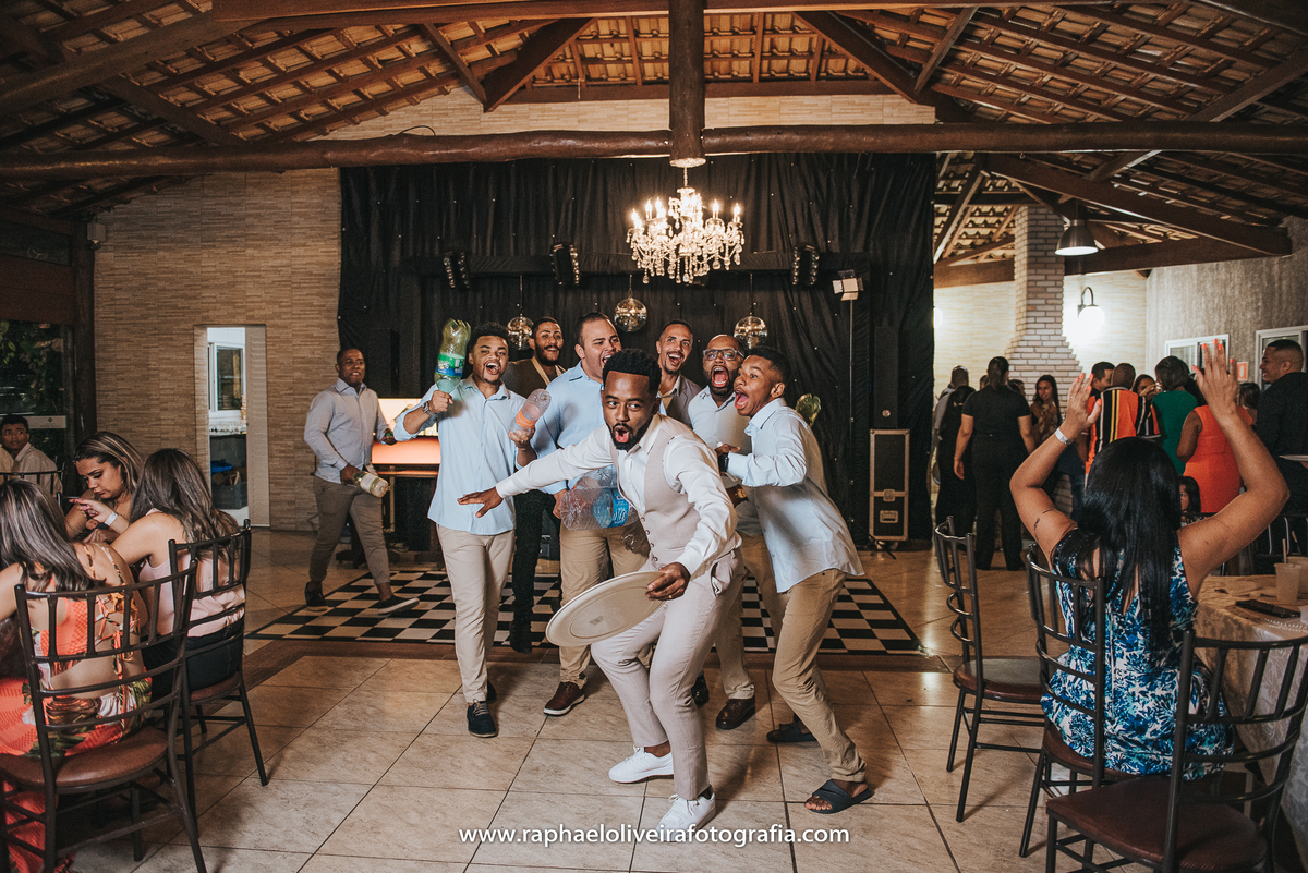 Casamento, making of da noiva, making of do noivo, cerimônia de casamento, pré-casamento, festa, espaço Evergreen, decoração de casamento, inspiração para casamento, fotografo de casamento, casamento de pessoas, raphael oliveira fotografia