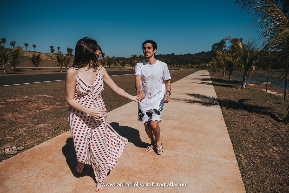 Ensaio incrível em avaré, ensaio pré casamento, pre-wedding, casamento, inspiração para ensaio, poses de ensaio, ensaio de casal, raphael oliveira fotografia, ensaio no campo, fotografo de casamento em são paulo, fotografo barueri, fotografo de ensaio.