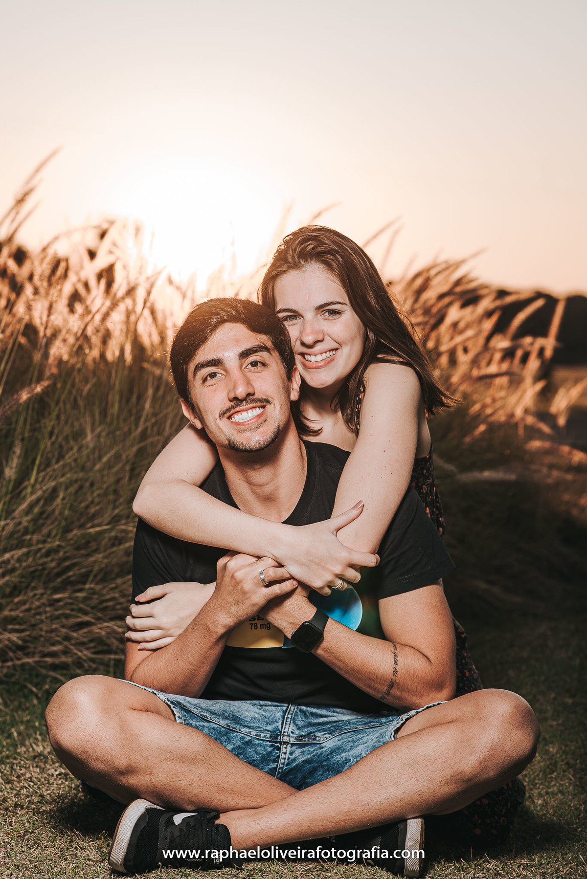 Ensaio incrível em avaré, ensaio pré casamento, pre-wedding, casamento, inspiração para ensaio, poses de ensaio, ensaio de casal, raphael oliveira fotografia, ensaio no campo, fotografo de casamento em são paulo, fotografo barueri, foto no por do sol