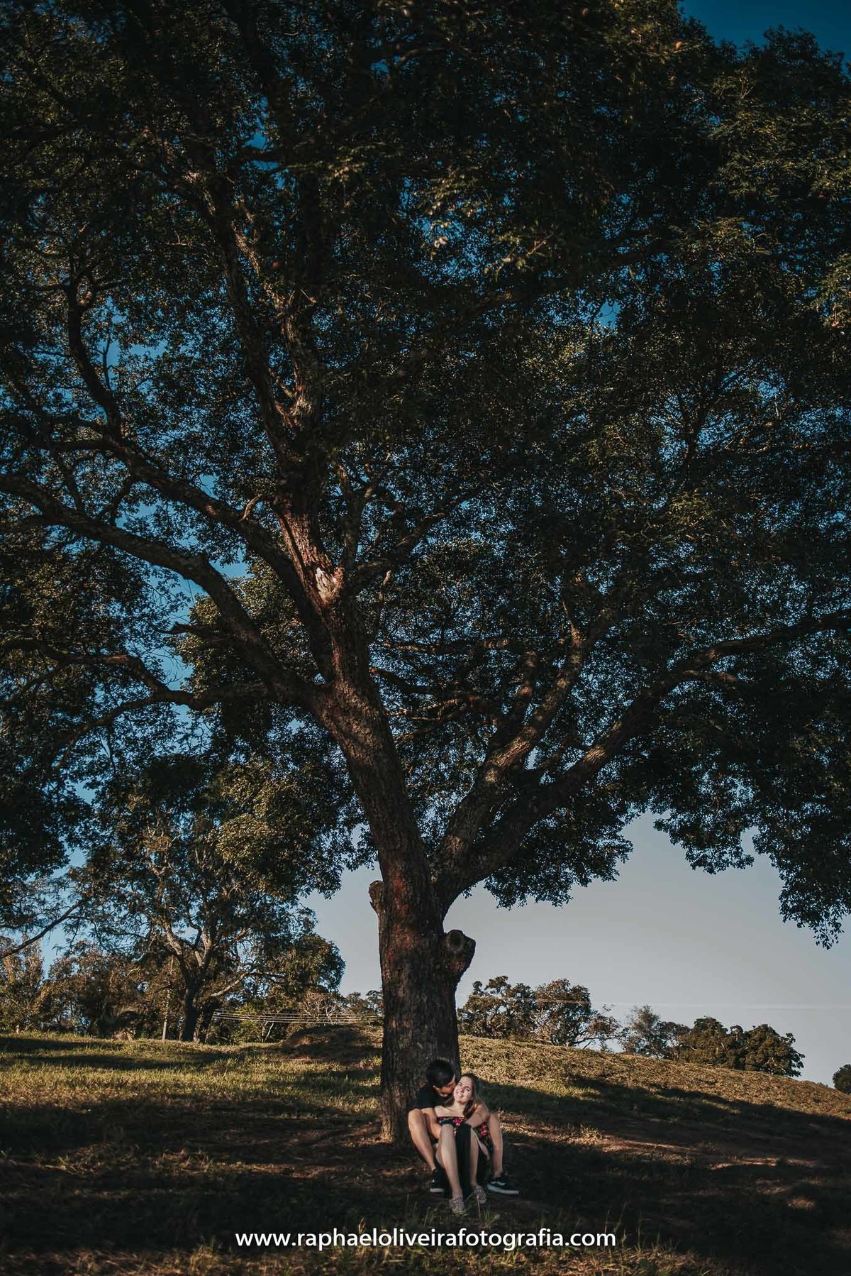Ensaio incrível em avaré, ensaio pré casamento, pre-wedding, casamento, inspiração para ensaio, poses de ensaio, ensaio de casal, raphael oliveira fotografia, ensaio no campo, fotografo de casamento em são paulo, fotografo barueri, fotografo de ensaio.