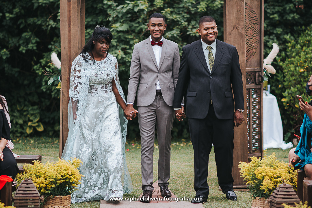 Decoração de casamento, casamento no campo, mesa do bolo, noiva, fotografo de casamento, inspiração para casamento, ideias de casamento, raphael oliveira fotografia, ensaio pré-wedding, casamento, vestido de noiva, madrinhas de casamento.