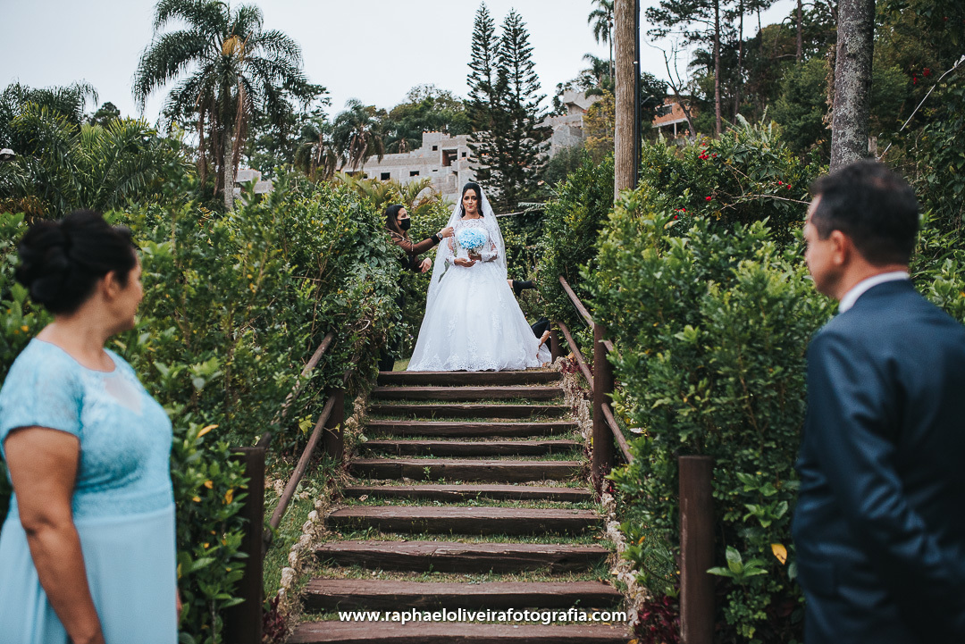 Decoração de casamento, casamento no campo, mesa do bolo, noiva, fotografo de casamento, inspiração para casamento, ideias de casamento, raphael oliveira fotografia, ensaio pré-wedding, casamento, vestido de noiva, madrinhas de casamento.