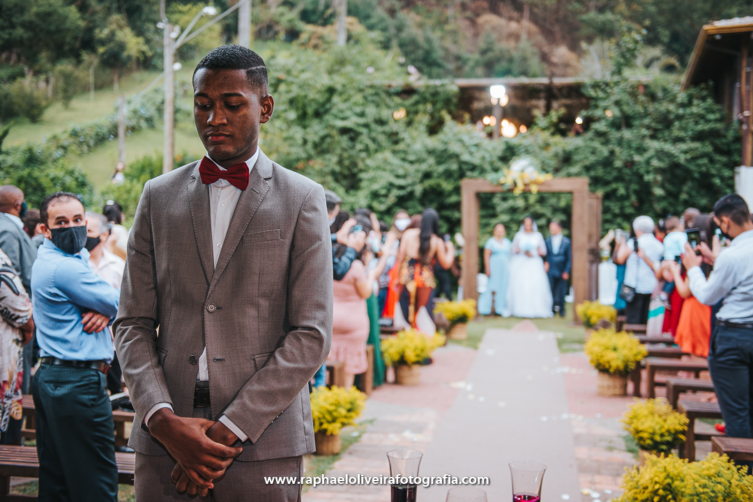 Decoração de casamento, casamento no campo, mesa do bolo, noiva, fotografo de casamento, inspiração para casamento, ideias de casamento, raphael oliveira fotografia, ensaio pré-wedding, casamento, vestido de noiva, madrinhas de casamento.