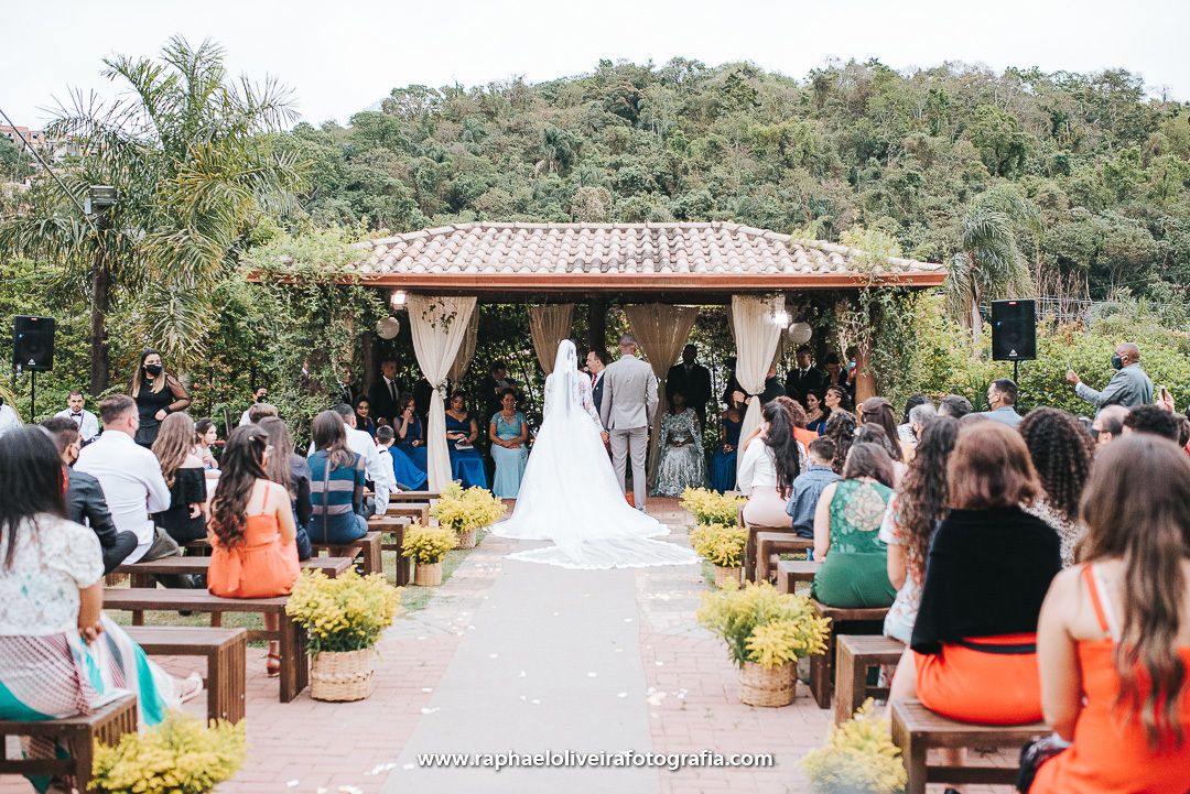 Decoração de casamento, casamento no campo, mesa do bolo, noiva, fotografo de casamento, inspiração para casamento, ideias de casamento, raphael oliveira fotografia, ensaio pré-wedding, casamento, vestido de noiva, madrinhas de casamento.