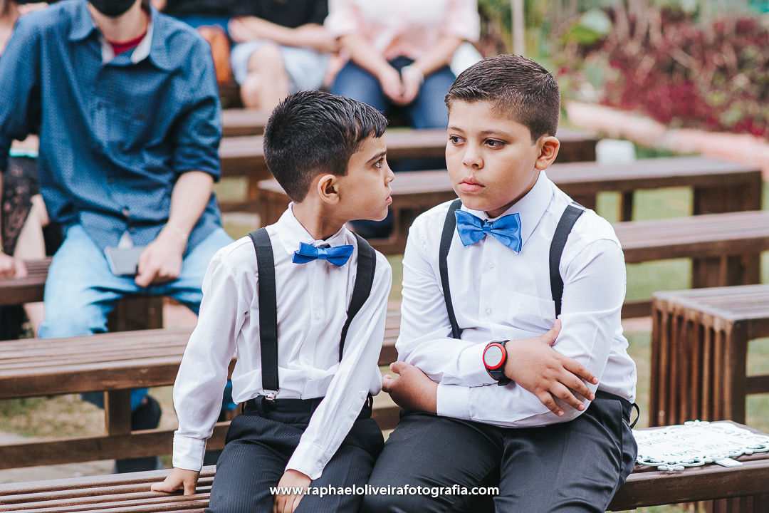 Decoração de casamento, casamento no campo, mesa do bolo, noiva, fotografo de casamento, inspiração para casamento, ideias de casamento, raphael oliveira fotografia, ensaio pré-wedding, casamento, vestido de noiva, madrinhas de casamento.