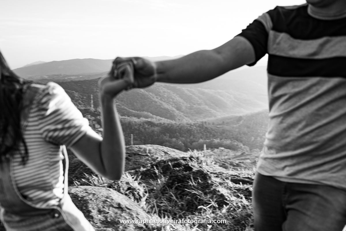 pré-casamento, pre-wedding, ensaio de casal, ensaio fotografico, lugares para pre wedding, fotografo de casamento são paulo, poses para fotos, inspiração para ensaio fotografico, nascer do sol, pre-wedding no nascer do sol.