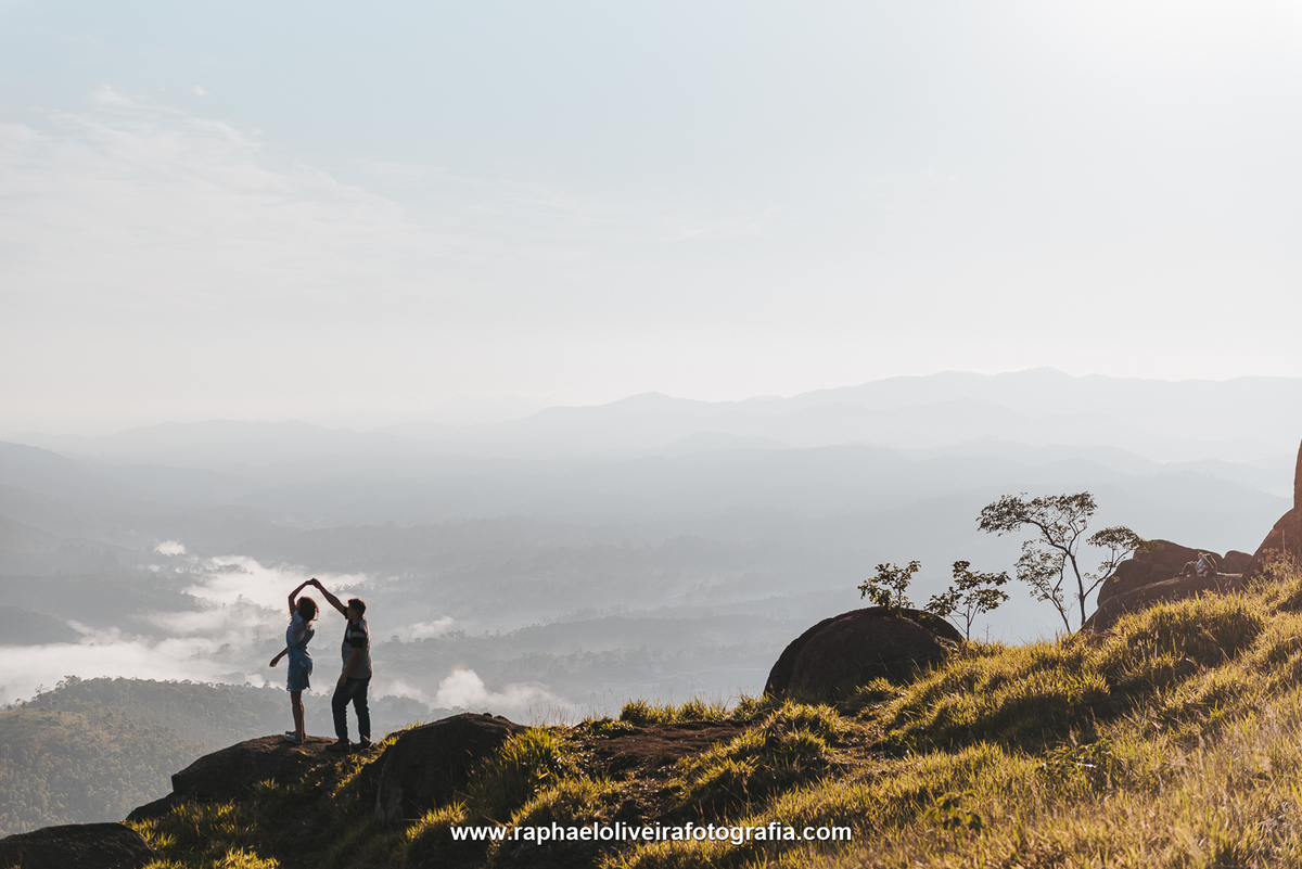 pré-casamento, pre-wedding, ensaio de casal, ensaio fotografico, lugares para pre wedding, fotografo de casamento são paulo, poses para fotos, inspiração para ensaio fotografico, nascer do sol, pre-wedding no nascer do sol.