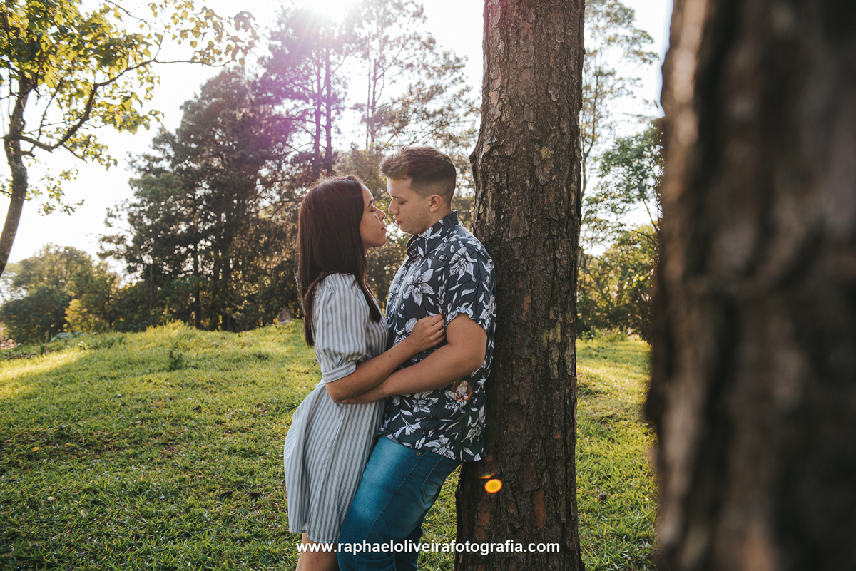pré-casamento, pre-wedding, ensaio de casal, ensaio fotografico, lugares para pre wedding, fotografo de casamento são paulo, poses para fotos, inspiração para ensaio fotografico, nascer do sol, pre-wedding no nascer do sol.